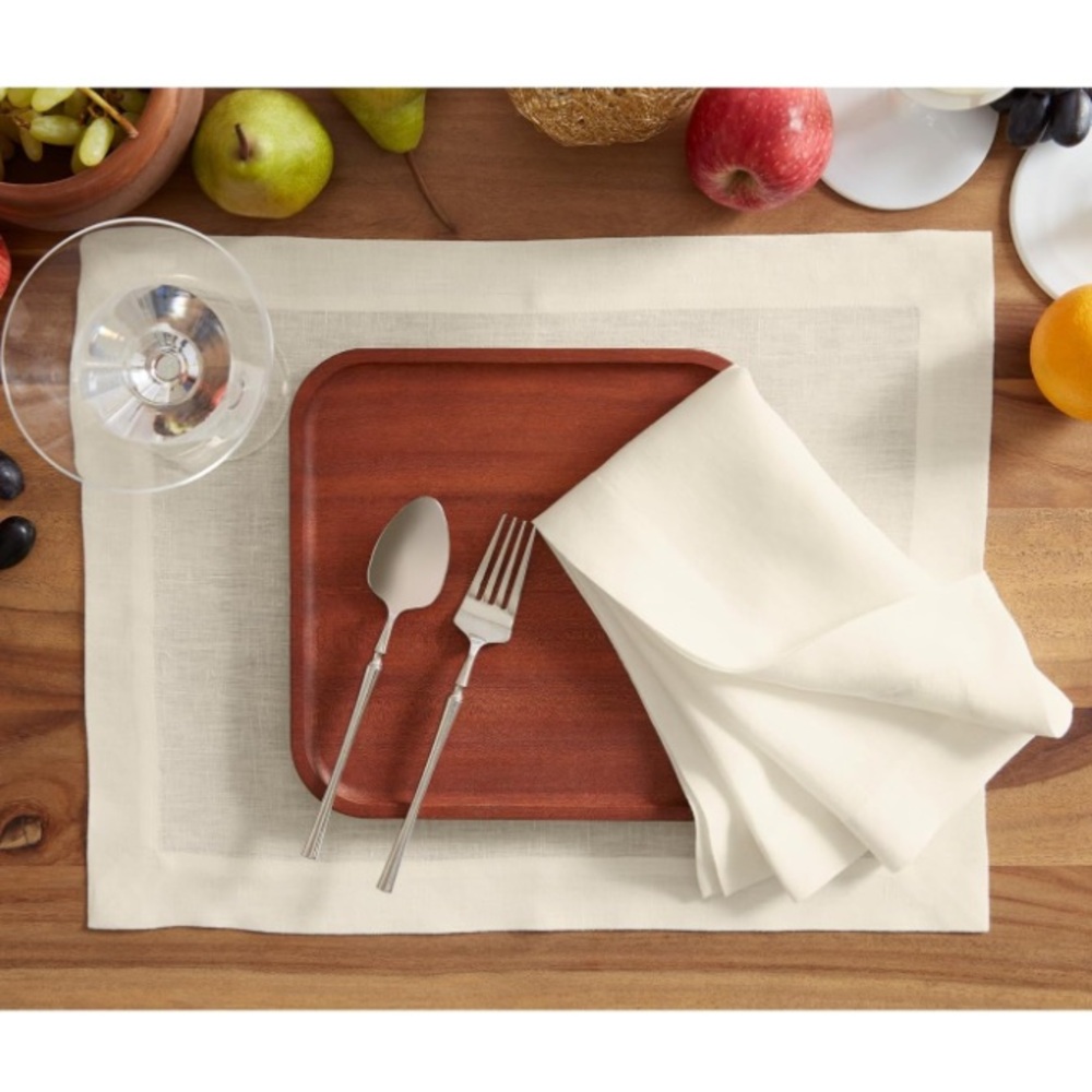 Solino Home 100% Linen Placemats, Set of 4, &Wooden Napkin Rings, Set of 4, NWOT
